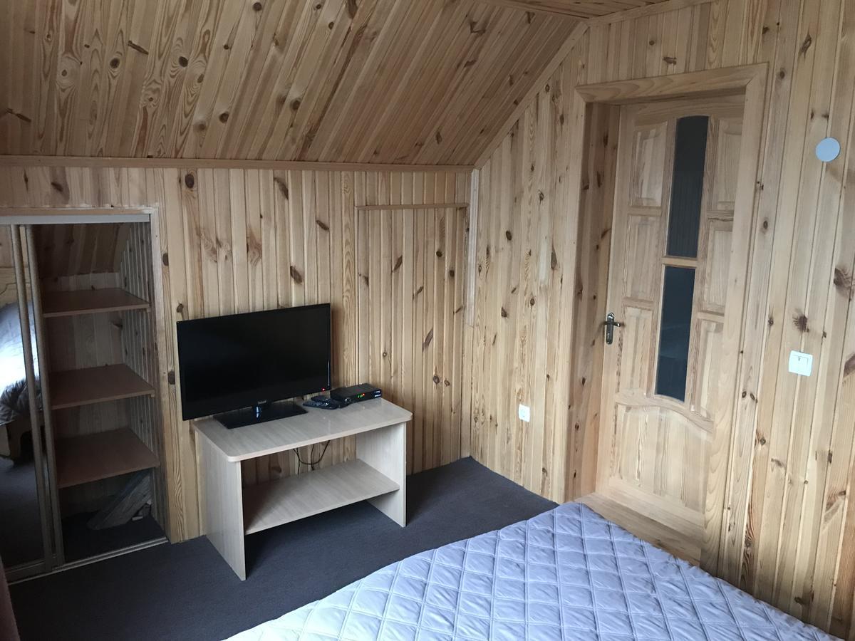 Садиба Червона Калина Private Estate Chervona Kalyna Yaremche Ngoại thất bức ảnh