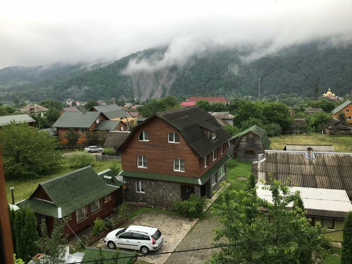 Садиба Червона Калина Private Estate Chervona Kalyna Yaremche Ngoại thất bức ảnh