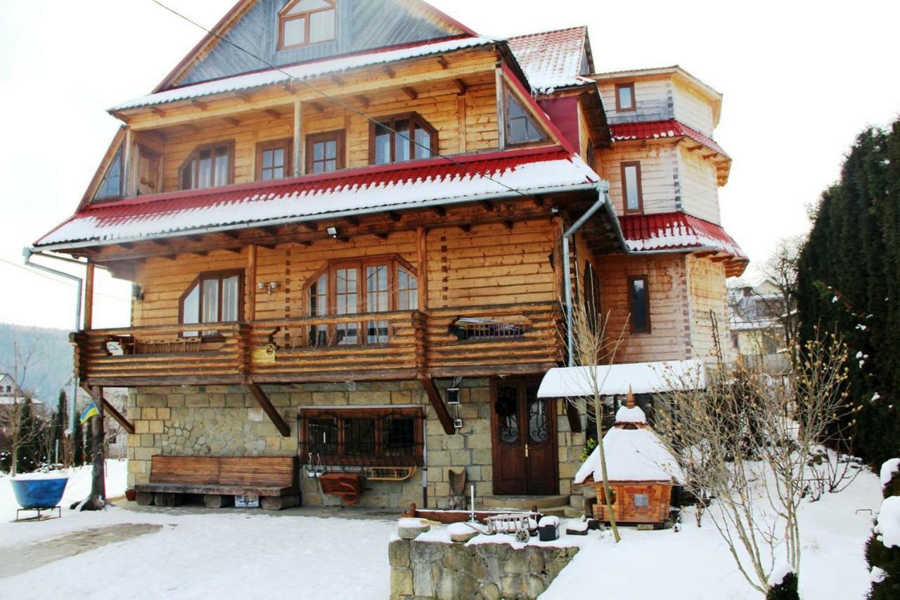 Садиба Червона Калина Private Estate Chervona Kalyna Yaremche Ngoại thất bức ảnh