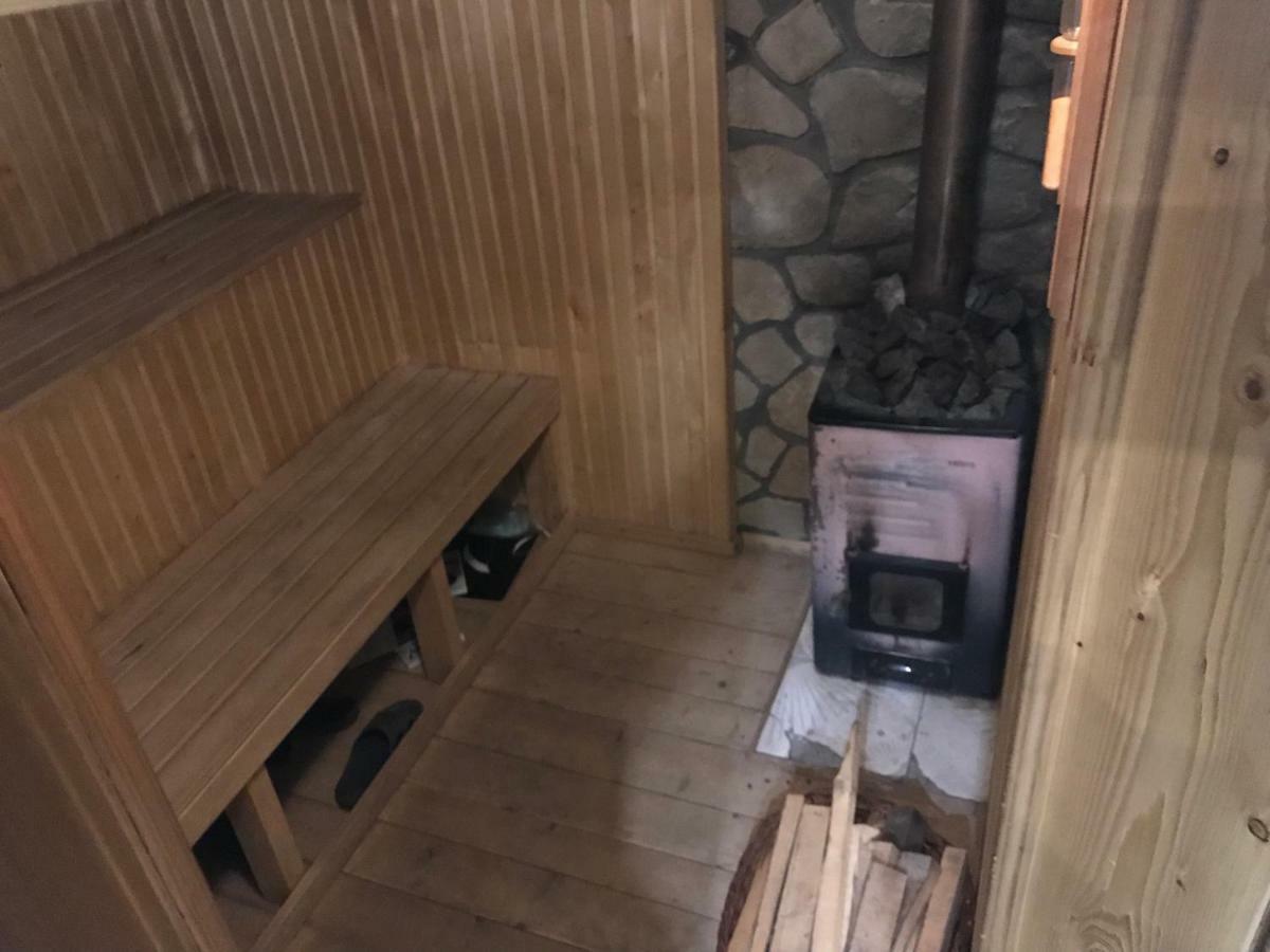 Садиба Червона Калина Private Estate Chervona Kalyna Yaremche Ngoại thất bức ảnh
