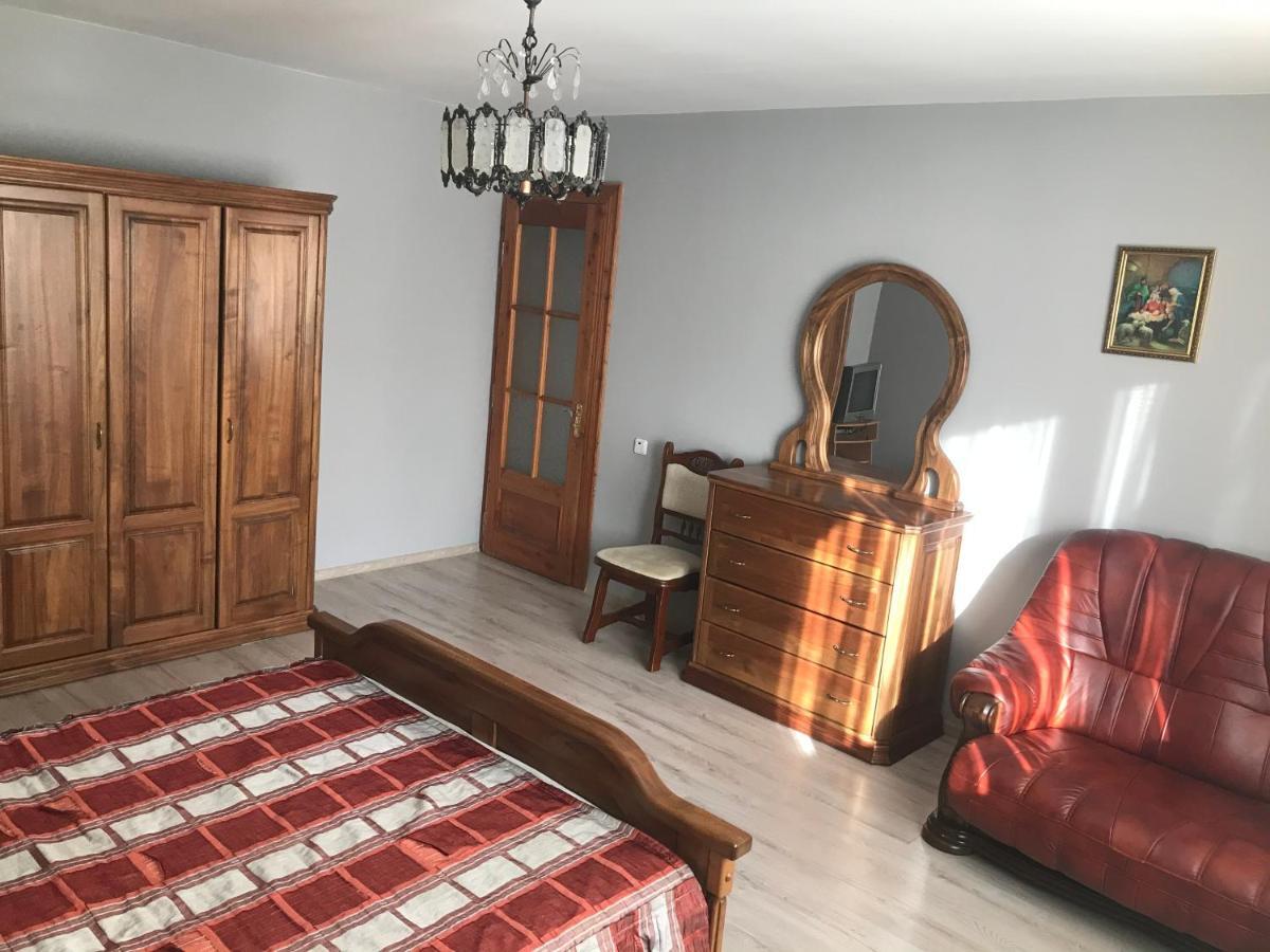 Садиба Червона Калина Private Estate Chervona Kalyna Yaremche Ngoại thất bức ảnh