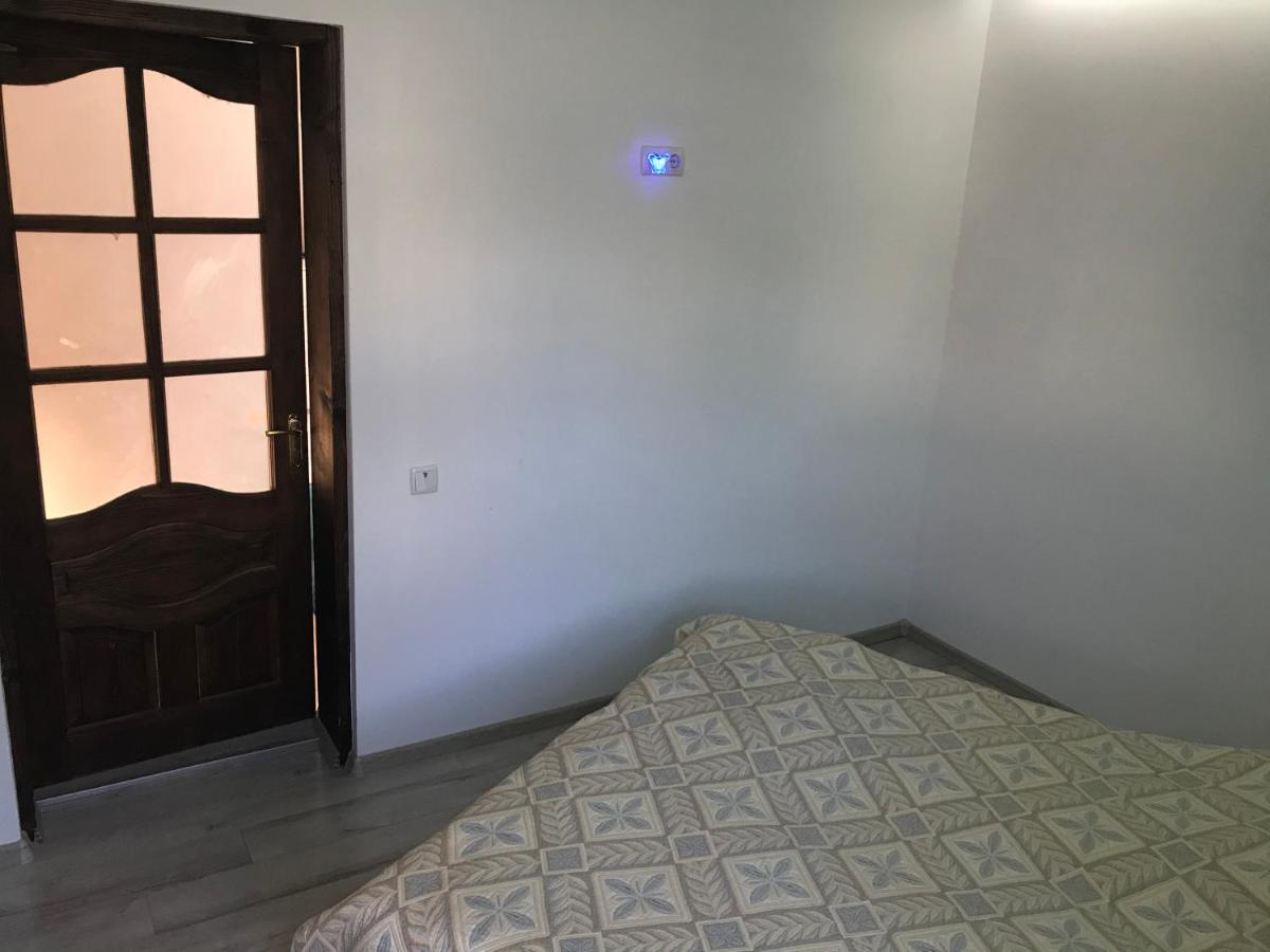 Садиба Червона Калина Private Estate Chervona Kalyna Yaremche Ngoại thất bức ảnh